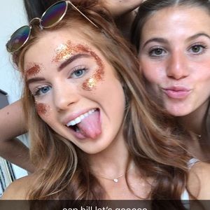 Meet your Posher, Jess